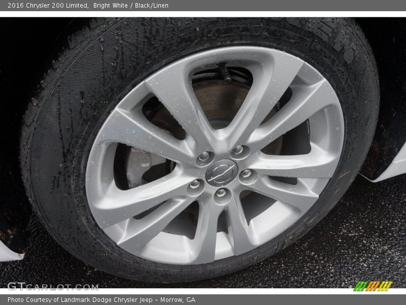 Bright White / Black/Linen 2016 Chrysler 200 Limited