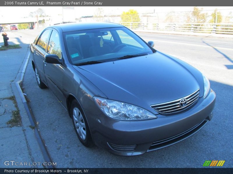 Phantom Gray Pearl / Stone Gray 2006 Toyota Camry LE