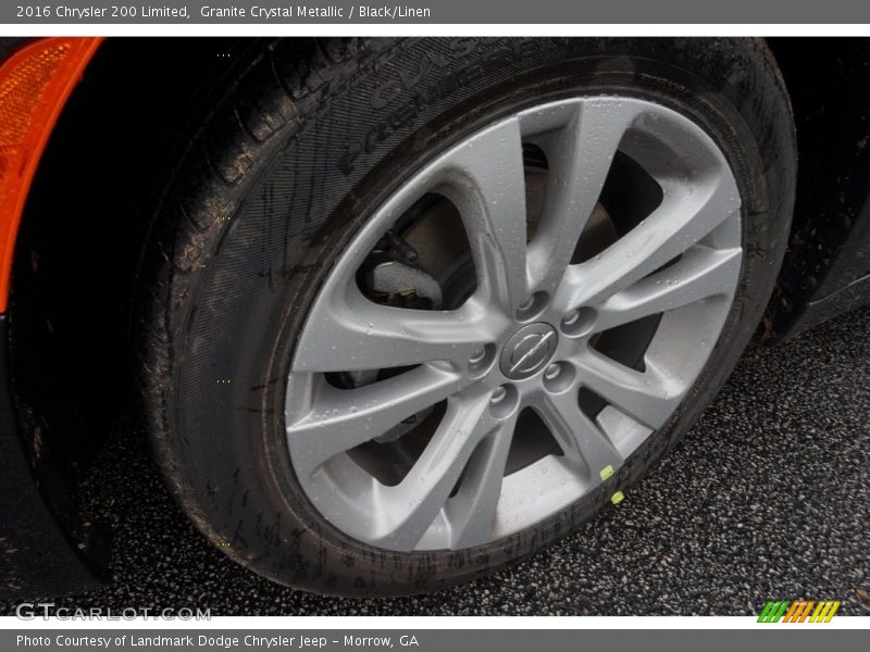 Granite Crystal Metallic / Black/Linen 2016 Chrysler 200 Limited