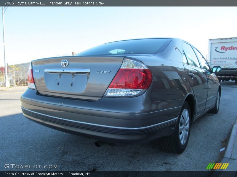 Phantom Gray Pearl / Stone Gray 2006 Toyota Camry LE