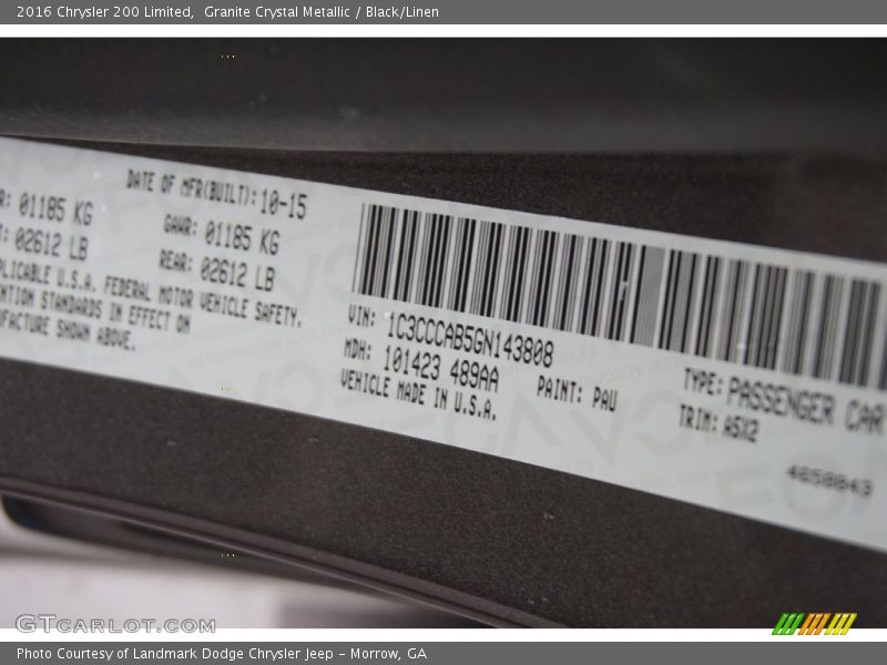 Granite Crystal Metallic / Black/Linen 2016 Chrysler 200 Limited