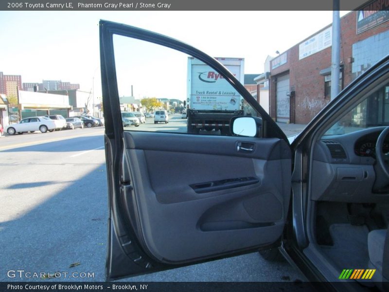 Phantom Gray Pearl / Stone Gray 2006 Toyota Camry LE