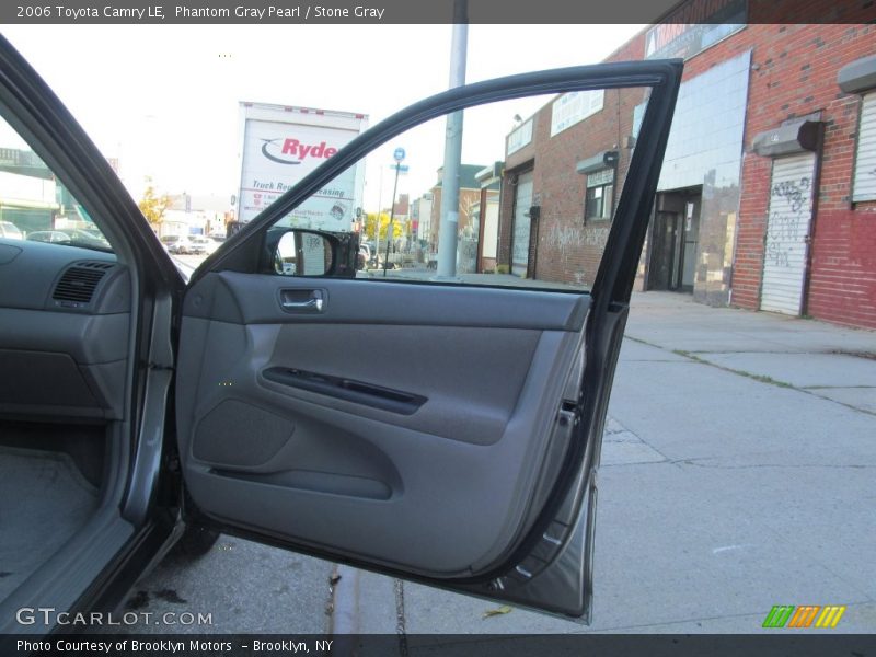 Phantom Gray Pearl / Stone Gray 2006 Toyota Camry LE
