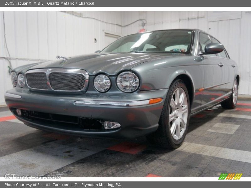 Quartz Metallic / Charcoal 2005 Jaguar XJ XJ8 L