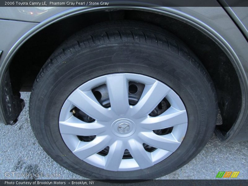 Phantom Gray Pearl / Stone Gray 2006 Toyota Camry LE