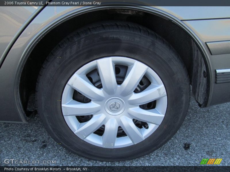 Phantom Gray Pearl / Stone Gray 2006 Toyota Camry LE