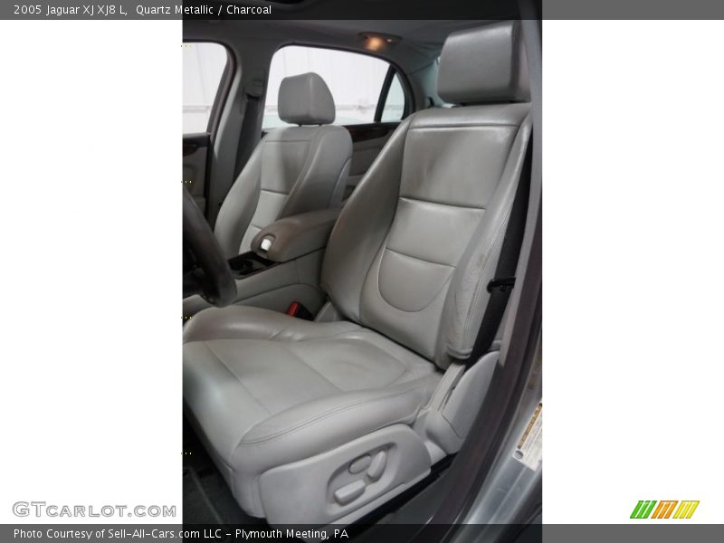 Quartz Metallic / Charcoal 2005 Jaguar XJ XJ8 L