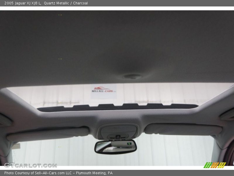 Quartz Metallic / Charcoal 2005 Jaguar XJ XJ8 L