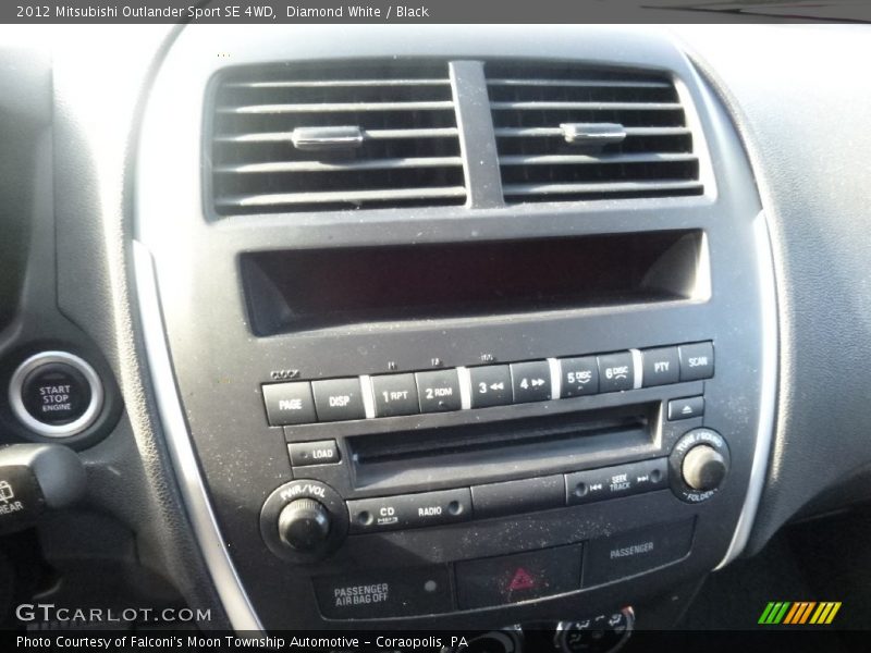 Diamond White / Black 2012 Mitsubishi Outlander Sport SE 4WD