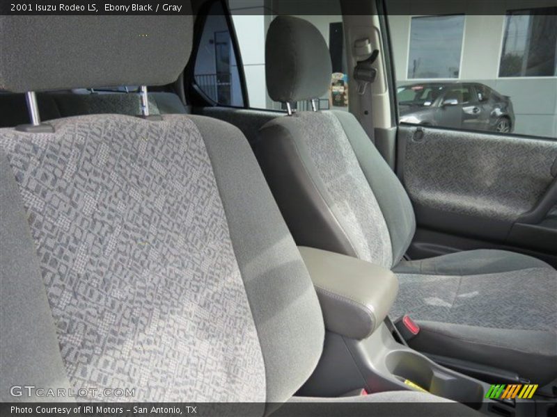 Ebony Black / Gray 2001 Isuzu Rodeo LS