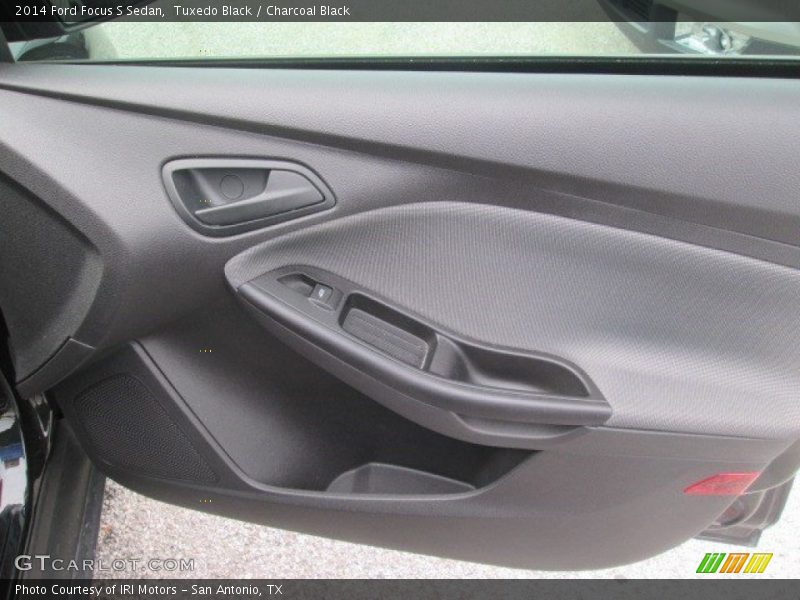 Tuxedo Black / Charcoal Black 2014 Ford Focus S Sedan