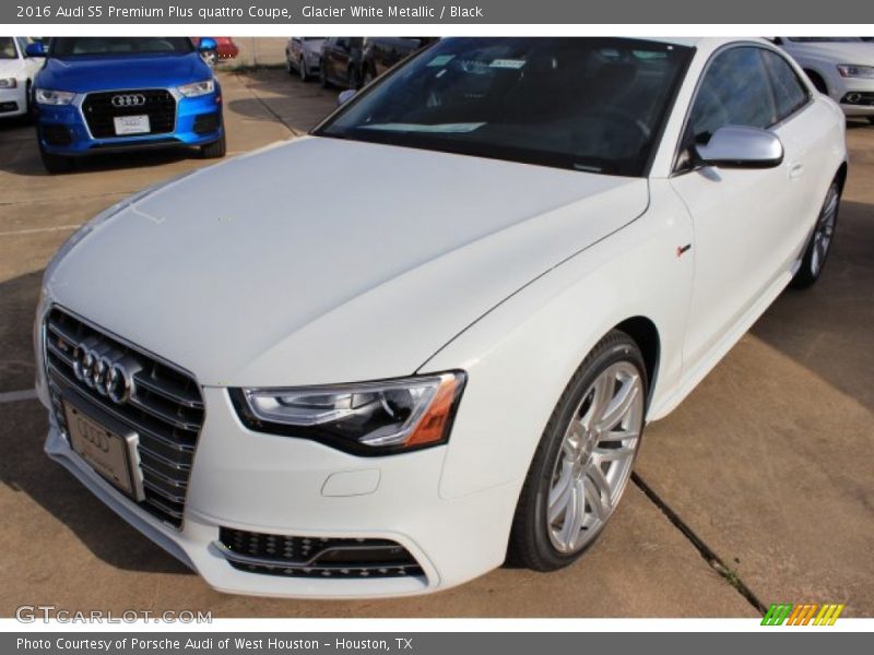 Front 3/4 View of 2016 S5 Premium Plus quattro Coupe