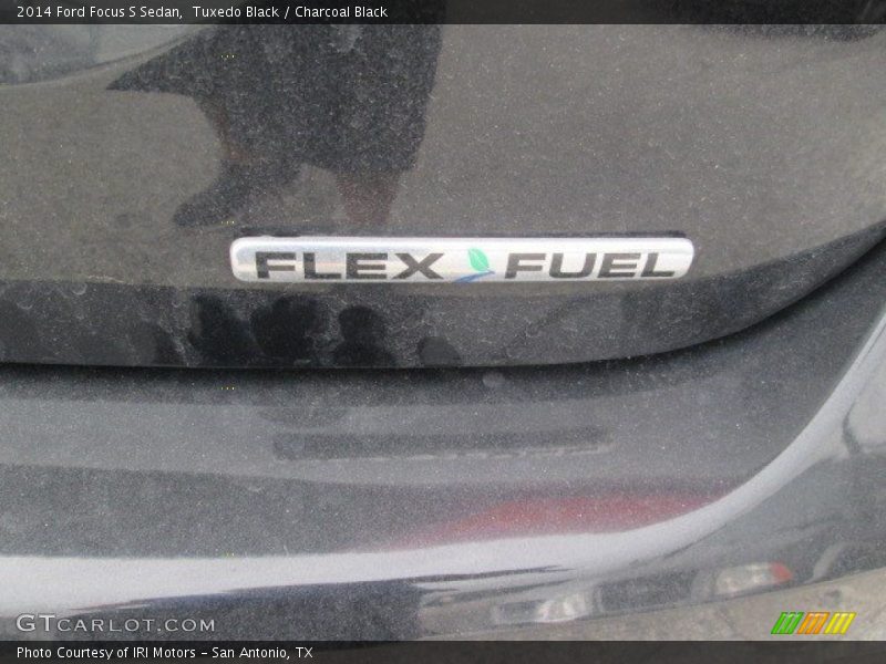 Tuxedo Black / Charcoal Black 2014 Ford Focus S Sedan