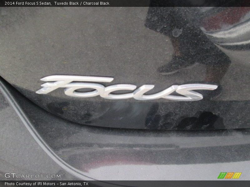 Tuxedo Black / Charcoal Black 2014 Ford Focus S Sedan