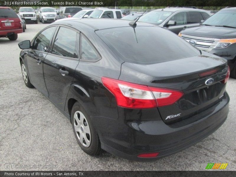 Tuxedo Black / Charcoal Black 2014 Ford Focus S Sedan