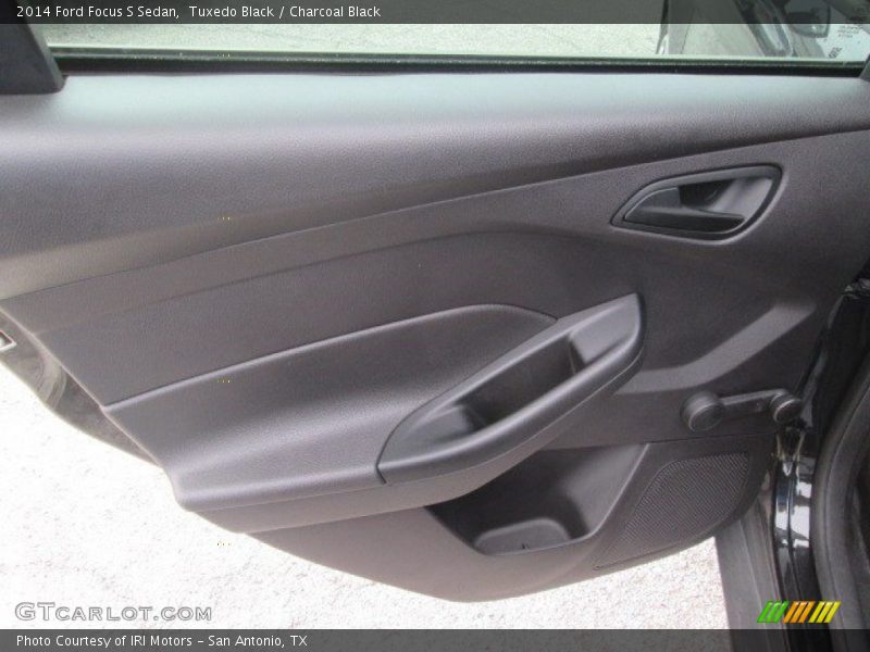 Tuxedo Black / Charcoal Black 2014 Ford Focus S Sedan