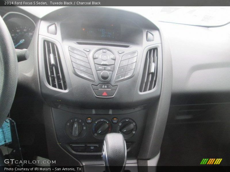Tuxedo Black / Charcoal Black 2014 Ford Focus S Sedan
