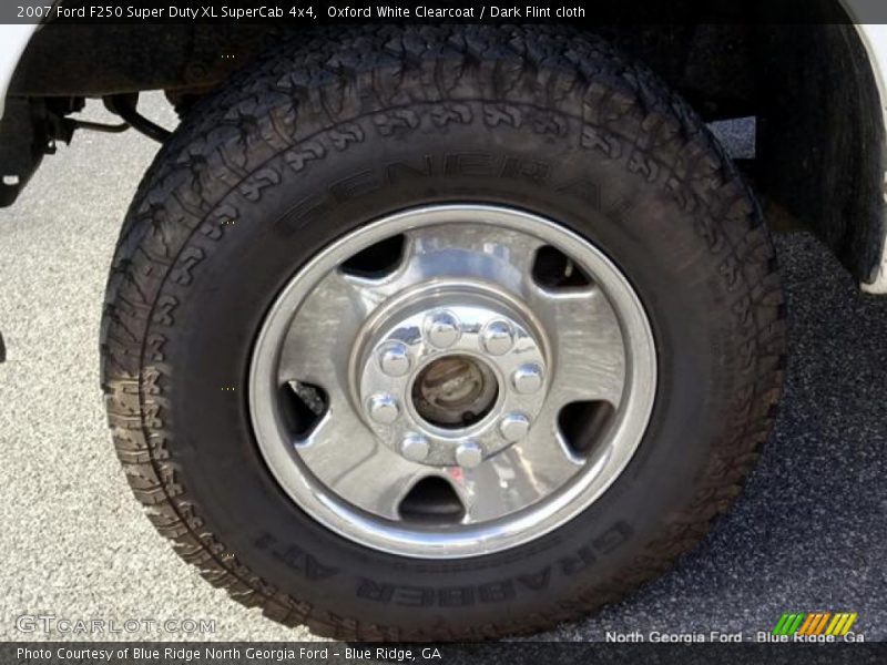 Oxford White Clearcoat / Dark Flint cloth 2007 Ford F250 Super Duty XL SuperCab 4x4