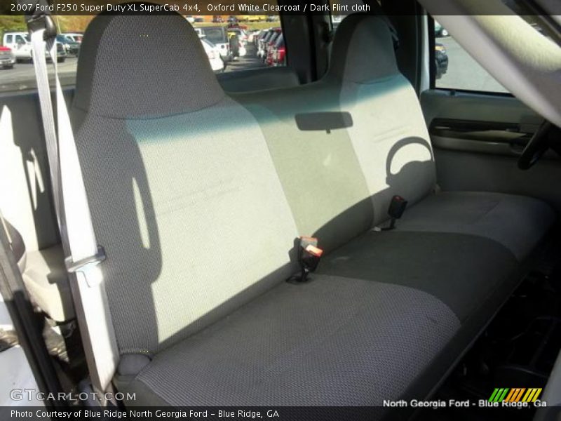 Oxford White Clearcoat / Dark Flint cloth 2007 Ford F250 Super Duty XL SuperCab 4x4