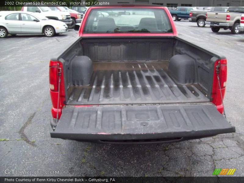 Victory Red / Graphite 2002 Chevrolet S10 Extended Cab