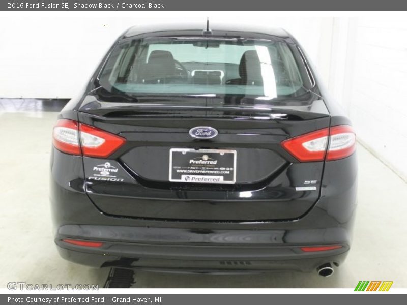 Shadow Black / Charcoal Black 2016 Ford Fusion SE