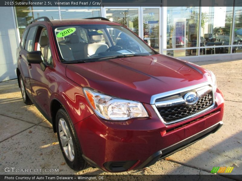 Venetian Red Pearl / Gray 2015 Subaru Forester 2.5i