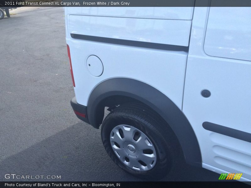 Frozen White / Dark Grey 2011 Ford Transit Connect XL Cargo Van