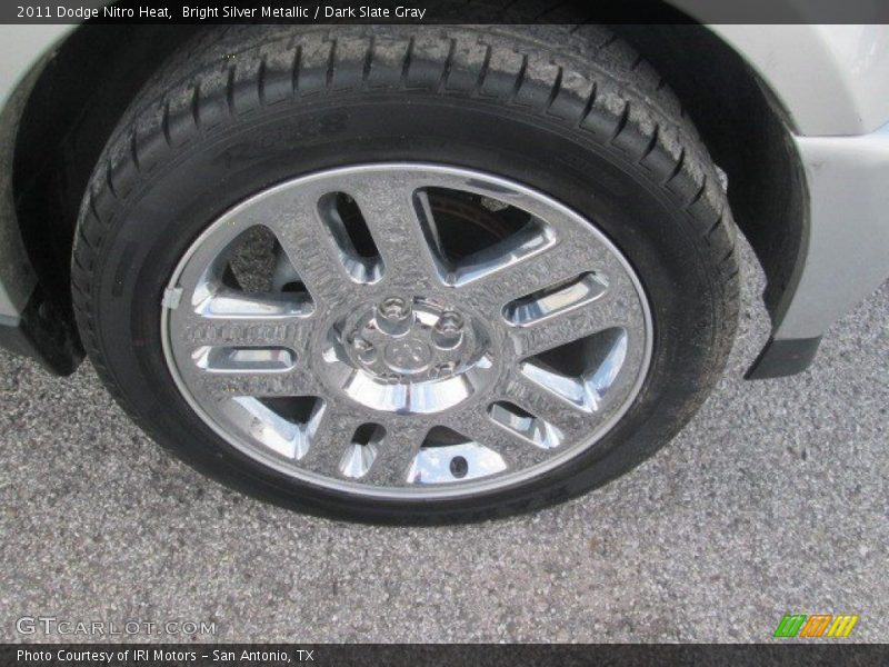 Bright Silver Metallic / Dark Slate Gray 2011 Dodge Nitro Heat