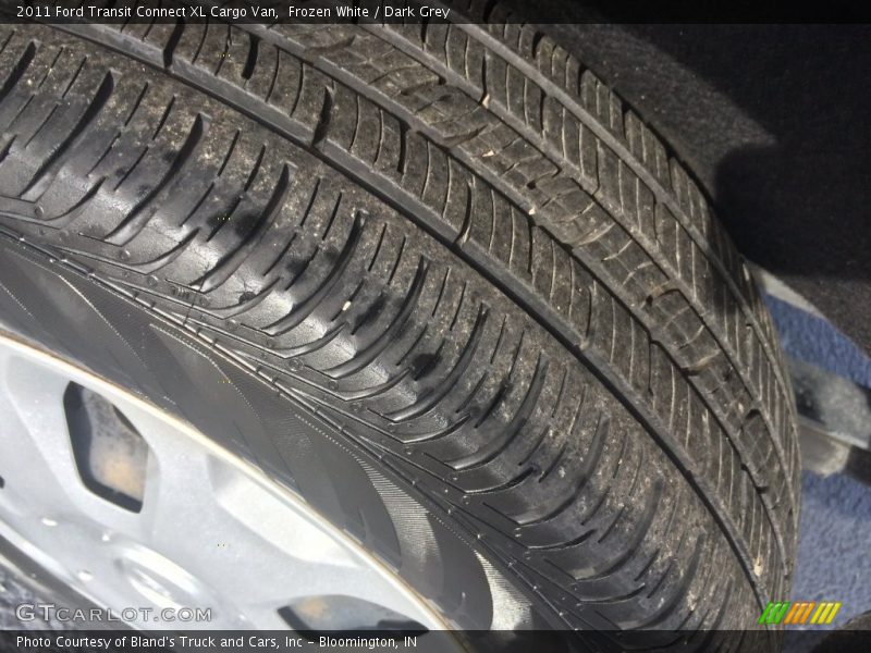 Frozen White / Dark Grey 2011 Ford Transit Connect XL Cargo Van