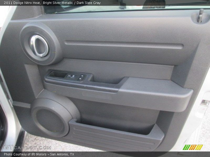 Bright Silver Metallic / Dark Slate Gray 2011 Dodge Nitro Heat