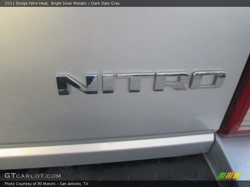 Bright Silver Metallic / Dark Slate Gray 2011 Dodge Nitro Heat