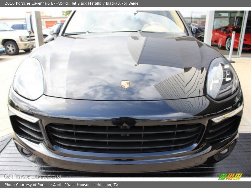 Jet Black Metallic / Black/Luxor Beige 2016 Porsche Cayenne S E-Hybrid