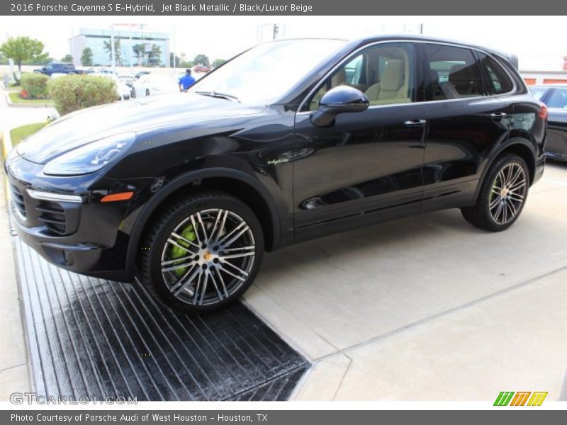  2016 Cayenne S E-Hybrid Jet Black Metallic