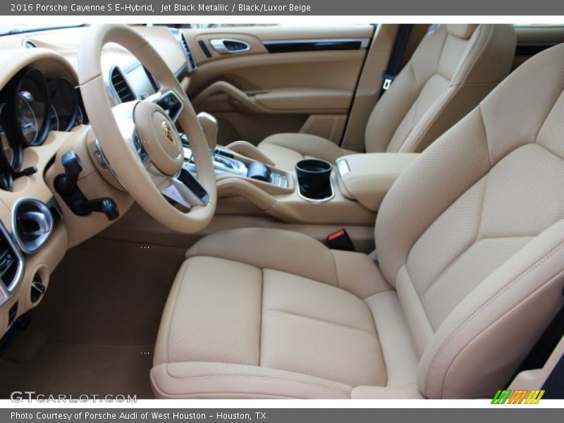 Front Seat of 2016 Cayenne S E-Hybrid
