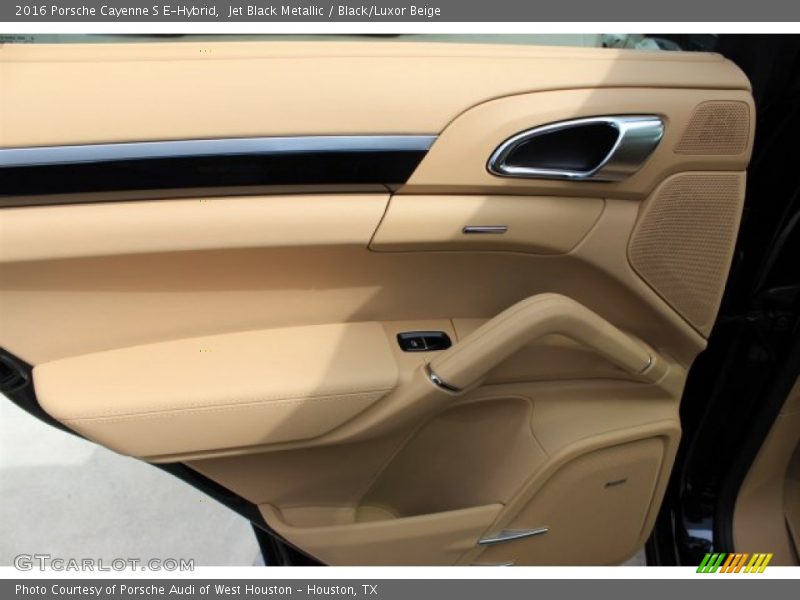 Jet Black Metallic / Black/Luxor Beige 2016 Porsche Cayenne S E-Hybrid
