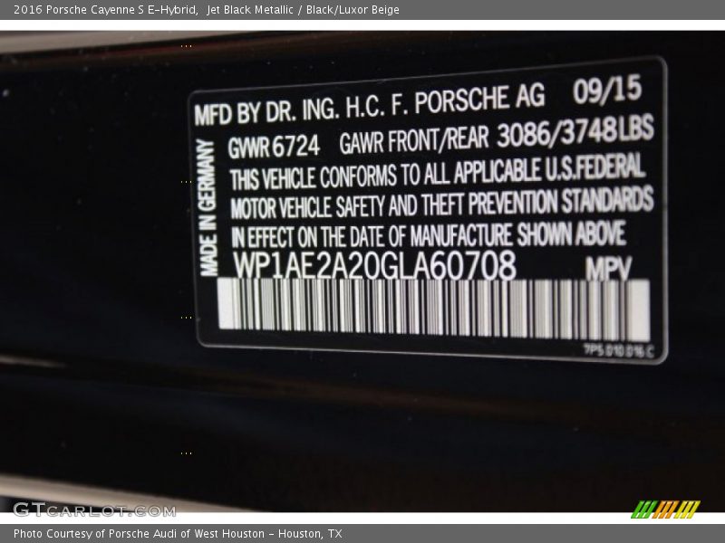 Jet Black Metallic / Black/Luxor Beige 2016 Porsche Cayenne S E-Hybrid