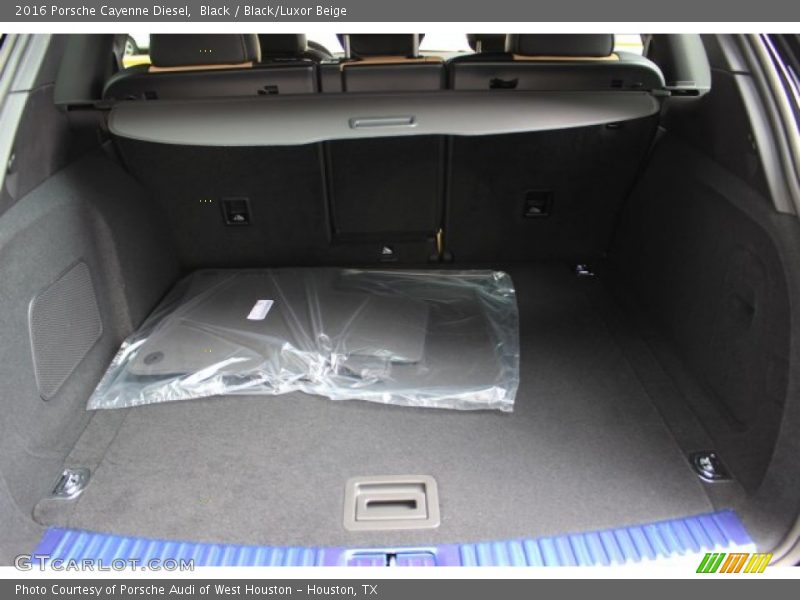 Black / Black/Luxor Beige 2016 Porsche Cayenne Diesel