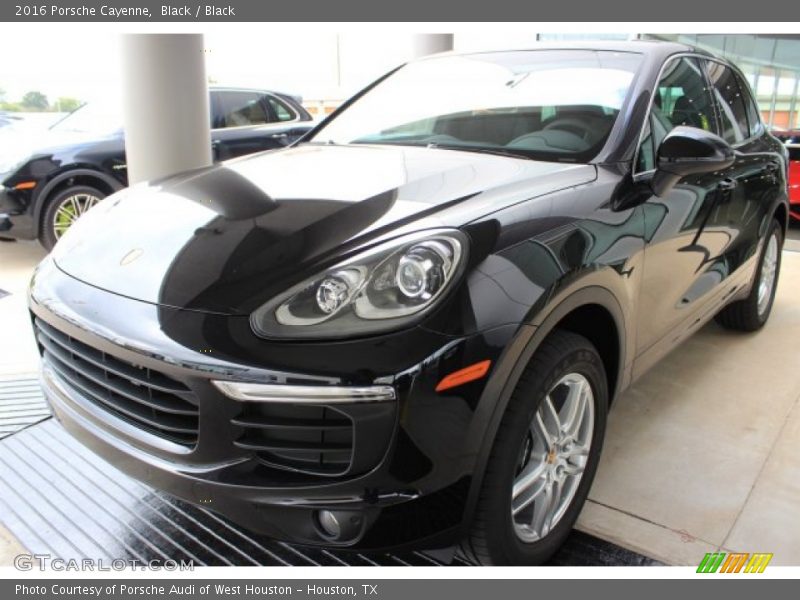 Black / Black 2016 Porsche Cayenne