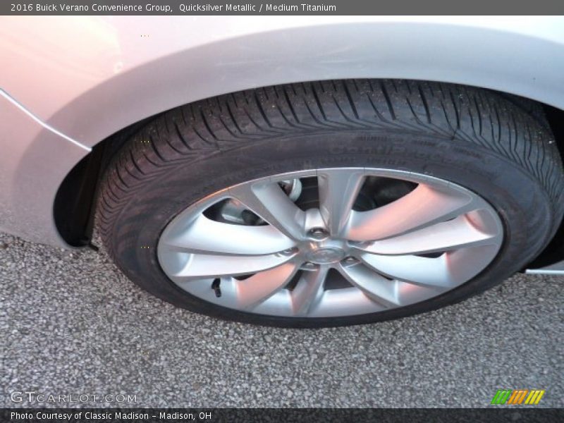 Quicksilver Metallic / Medium Titanium 2016 Buick Verano Convenience Group
