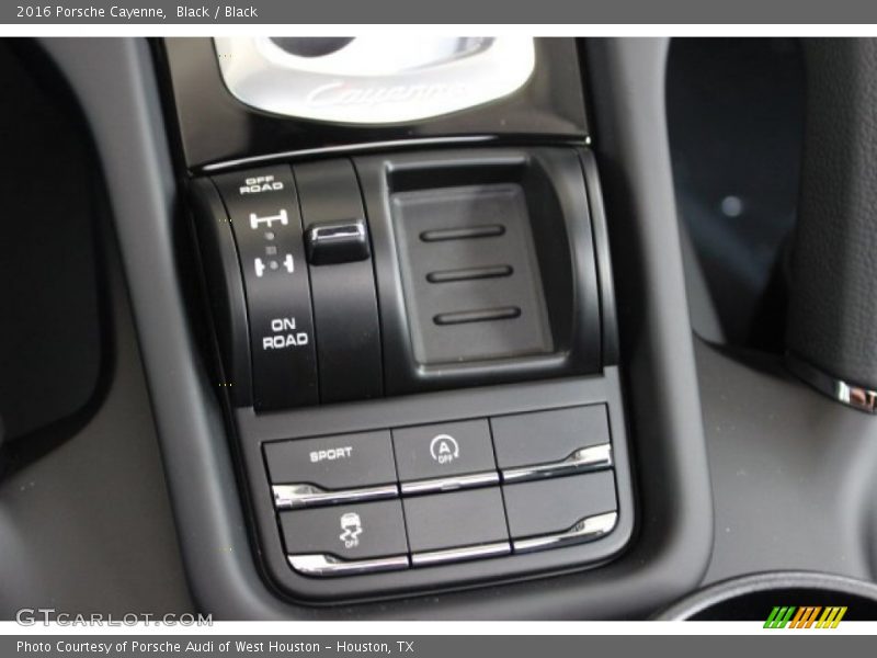 Black / Black 2016 Porsche Cayenne