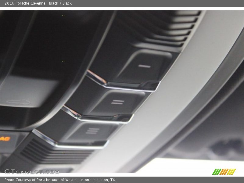 Black / Black 2016 Porsche Cayenne