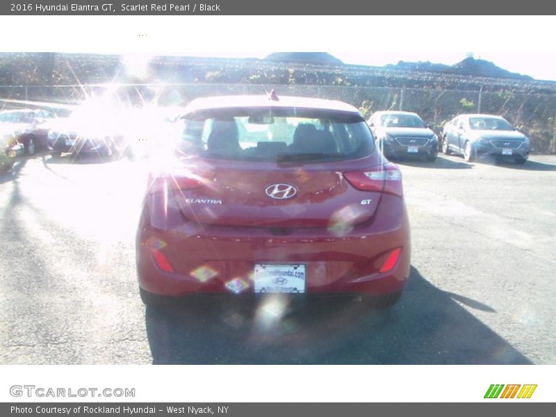 Scarlet Red Pearl / Black 2016 Hyundai Elantra GT