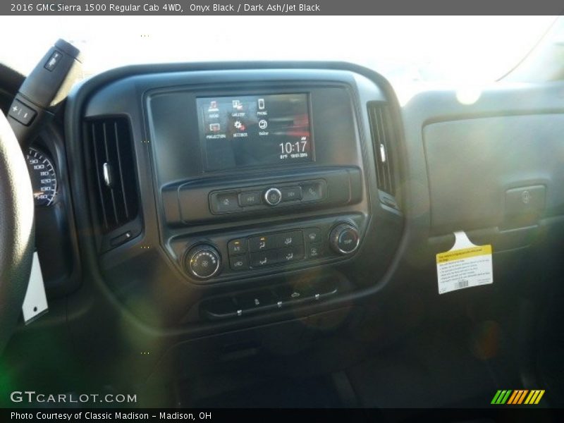 Onyx Black / Dark Ash/Jet Black 2016 GMC Sierra 1500 Regular Cab 4WD
