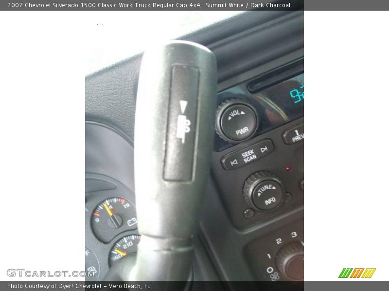 Summit White / Dark Charcoal 2007 Chevrolet Silverado 1500 Classic Work Truck Regular Cab 4x4