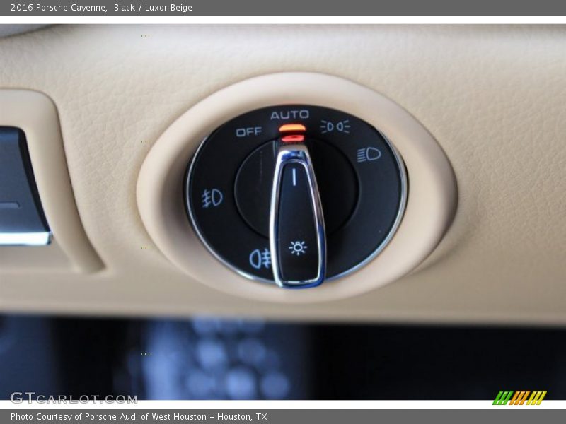 Black / Luxor Beige 2016 Porsche Cayenne