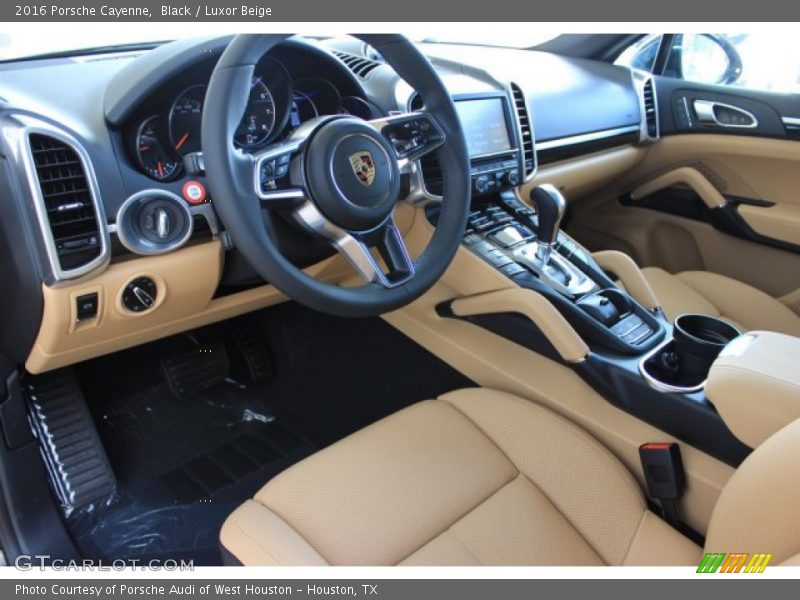 Black / Luxor Beige 2016 Porsche Cayenne