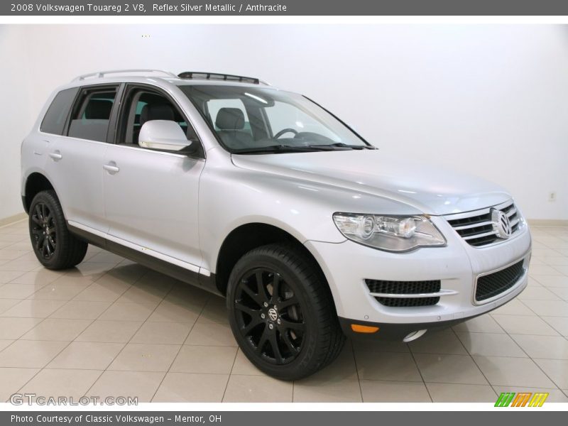 Front 3/4 View of 2008 Touareg 2 V8