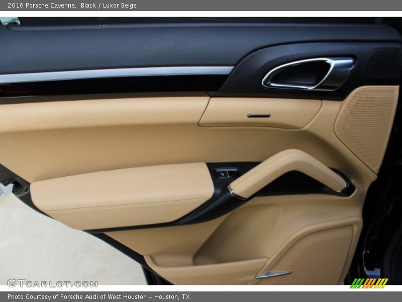 Black / Luxor Beige 2016 Porsche Cayenne