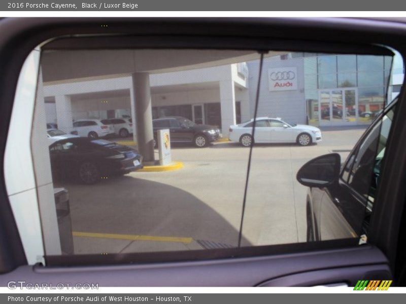 Black / Luxor Beige 2016 Porsche Cayenne
