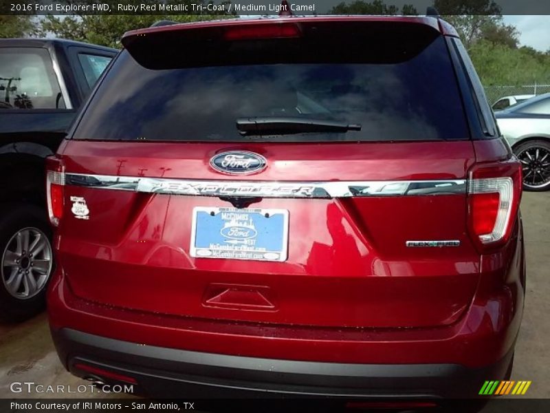Ruby Red Metallic Tri-Coat / Medium Light Camel 2016 Ford Explorer FWD